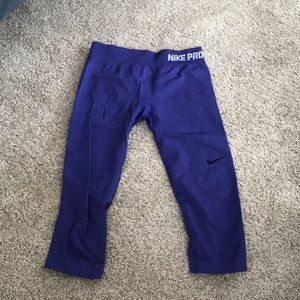 Nike workout leggings.